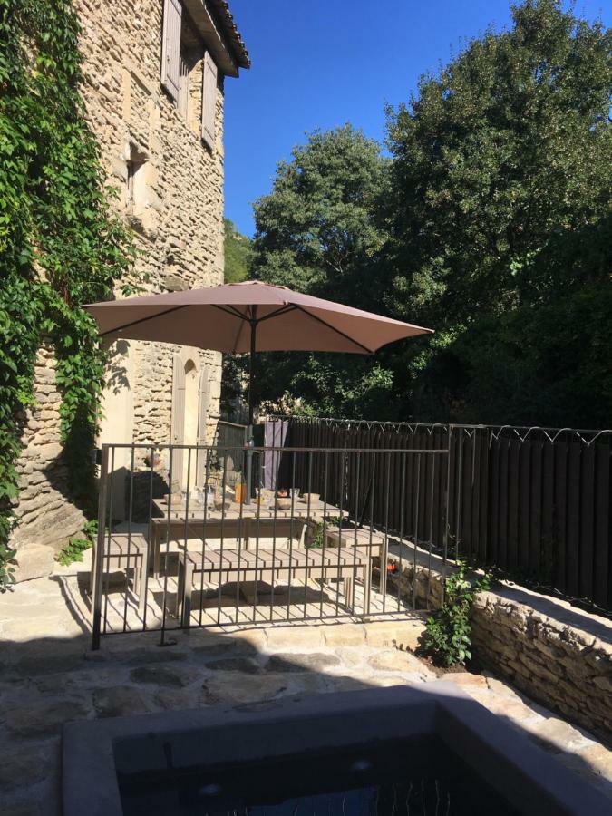 La Calade, Maison De Village Gordes Kültér fotó